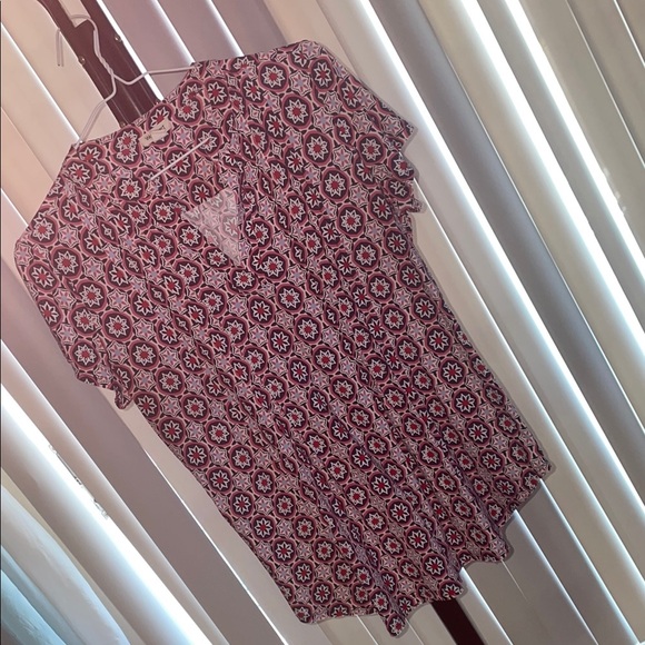 Women's Red Patterned Top - Picture 2 of 4